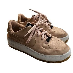 Nike Women's Sneakers in Light Pink and White